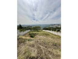 Terreno inclinado VENTA 4.250 m2 San Pedro de Nayón