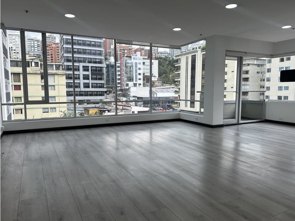 OFICINA VENTA Quito 58m2 con balcón plazaArgentina — foto 5