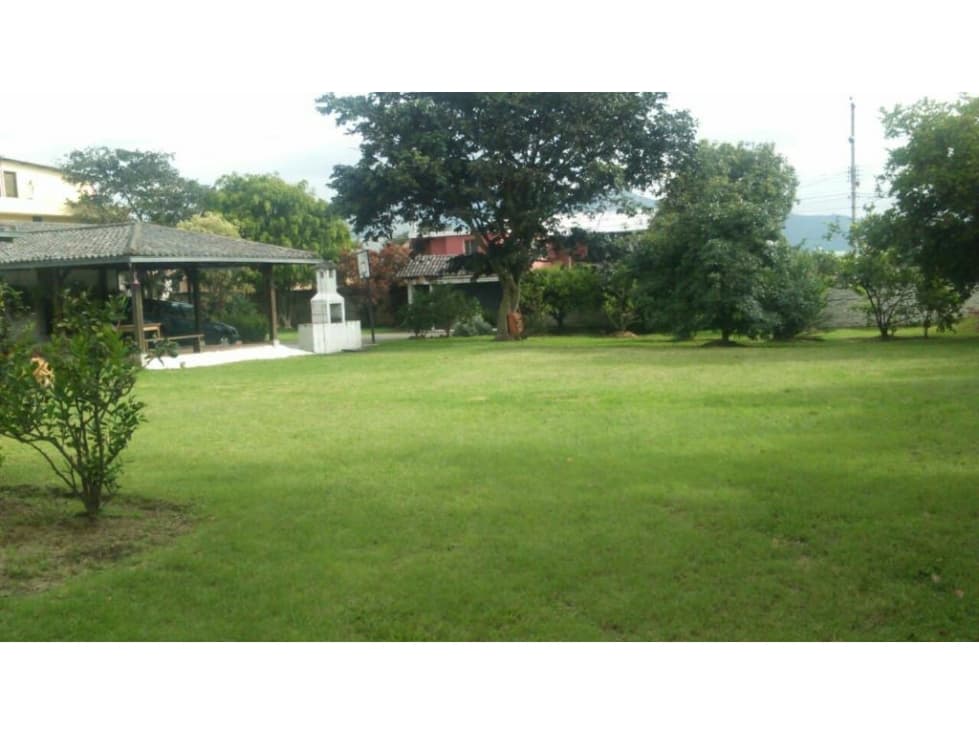 Propiedad Independiente comercial VENTA Tumbaco Finca — foto 2