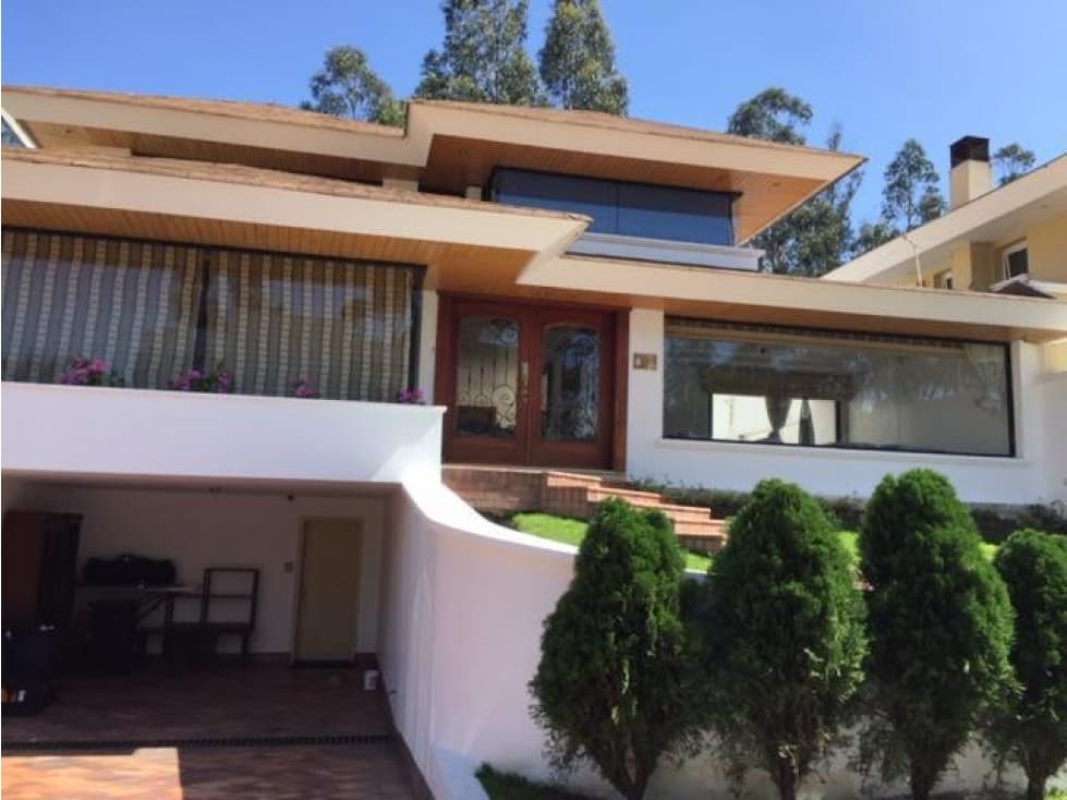 Casa VENTA CUMBAYÁ sector RanchoSanFrancisco — foto 2