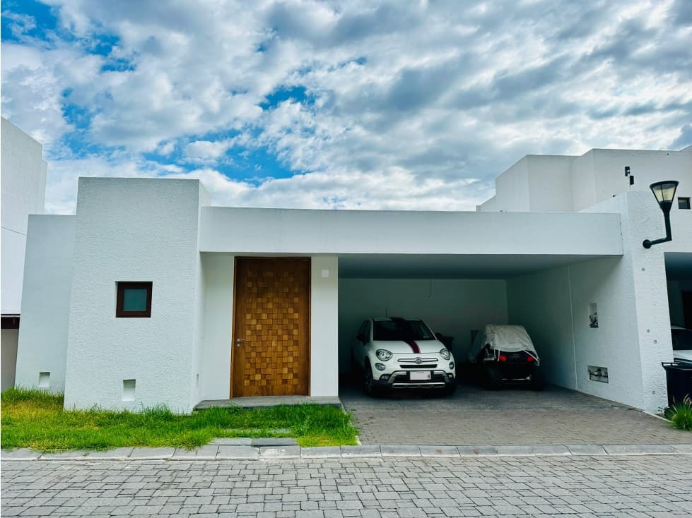 Casa VENTA 3 dormitorios CUMBAYÁ Algarrobos — foto 2