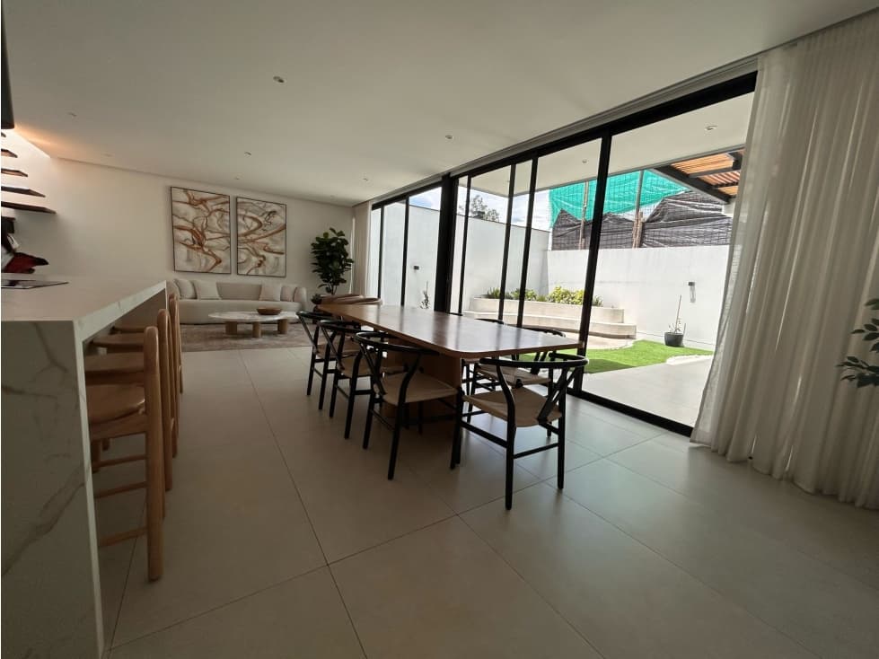 Casa VENTA en Cumbayá sector Yanazarapata — foto 2