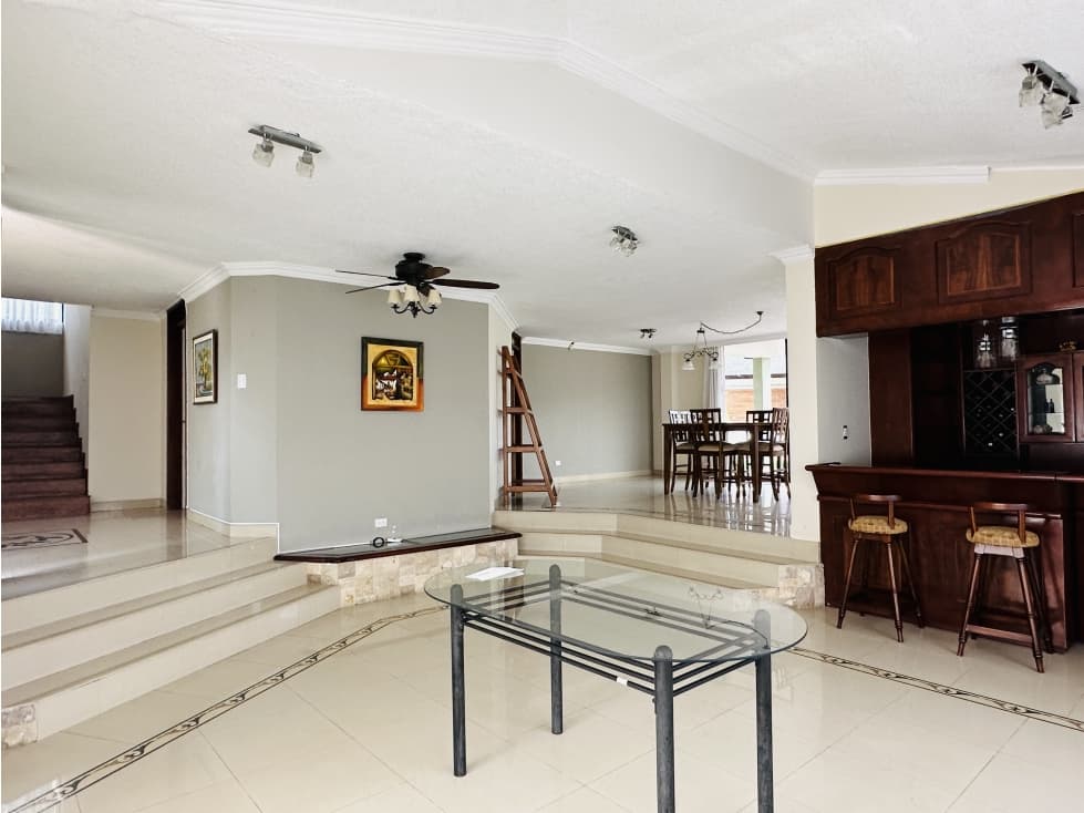 Casa ALQUILER en CUMBAYÁ 4 dormitor urb privada — foto 6