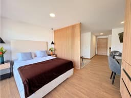 Suite Estudio AMOBLADO con. balcón en ALQUILER Cumbayá sector Scala