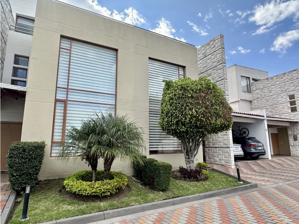 Casa VENTA Cumbayá 4 dormitorios sector La Primavera — foto 3