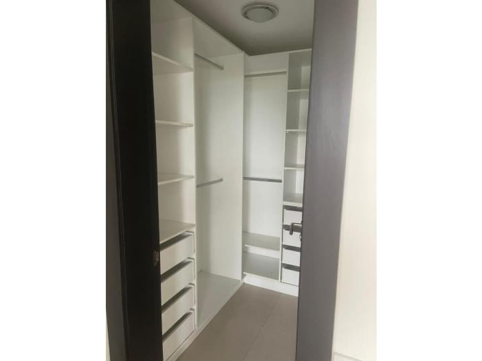 Departamento VENTA 3dormícon jardín Cumbayá-SanJuan — foto 3