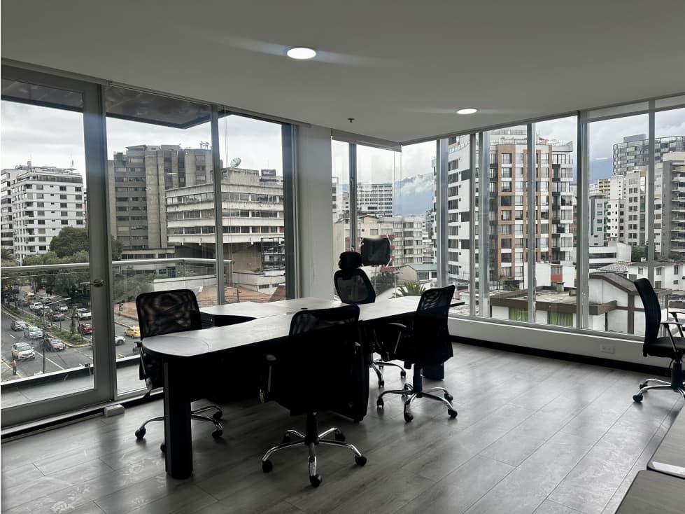 OFICINA VENTA Quito 50m2 con balcón plazaArgentina — foto 4