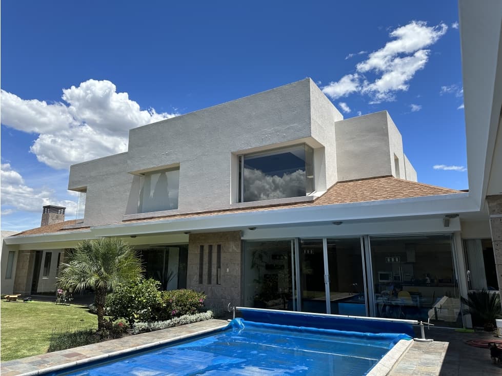 Casa Venta Cumbayá de Lujo con piscina 4 dormitorios — foto 3
