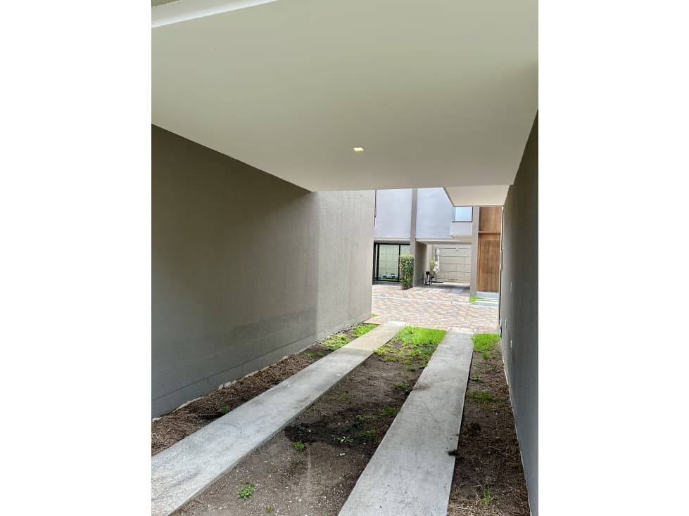 Casa VENTA Cumbayá con piscina A 1 minuto colegio Menor — foto 5