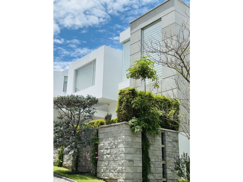 Casa VENTA Cumbayá 3 dormitorios urbaniz privada — foto 4