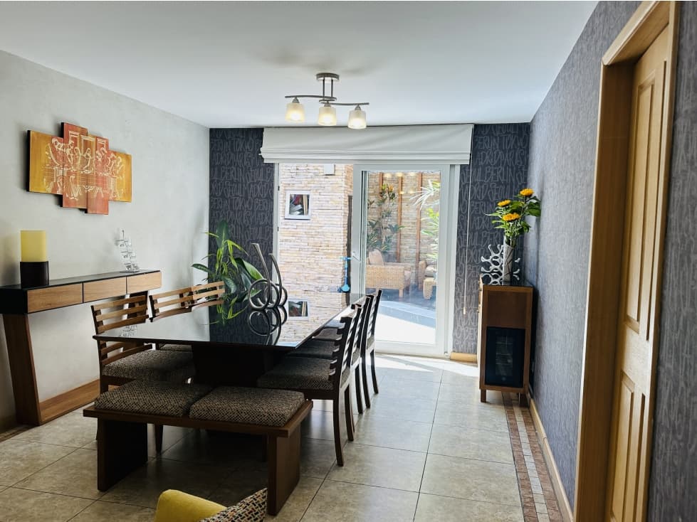 Casa VENTA 4 dormitorios CUMBAYÁ conjunto privado — foto 5