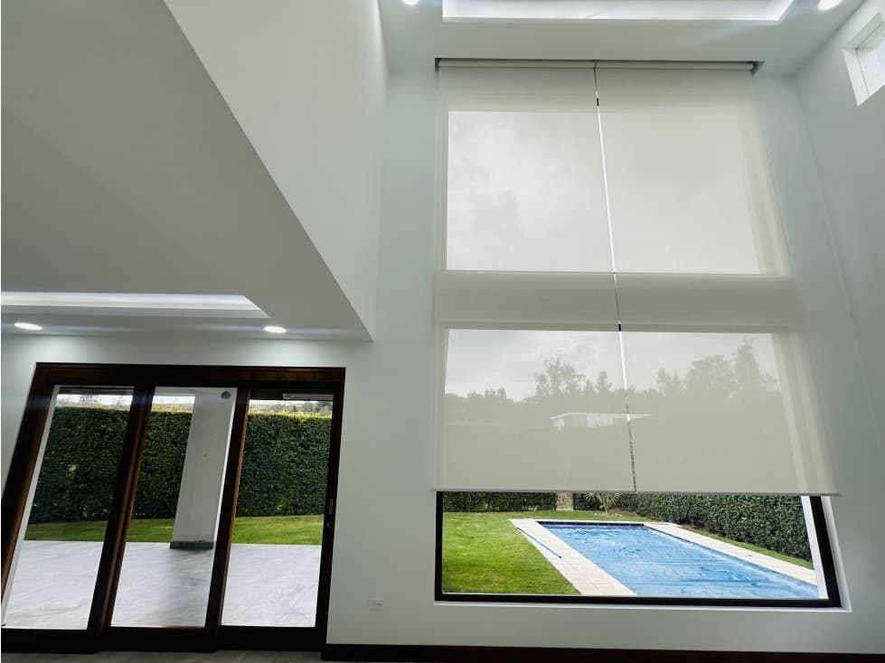 Casa en VENTA 4 dormitorios con piscina en Cumbayá Algarrobos — foto 4