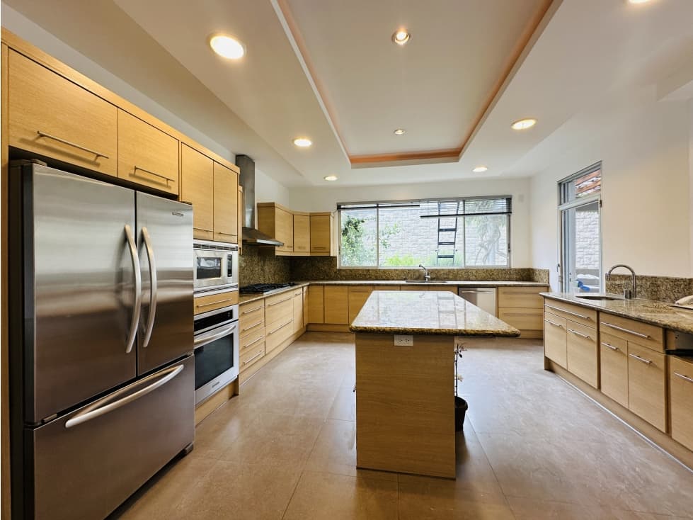 Casa Venta Cumbayá 4 dormitorios súper amplios — foto 5