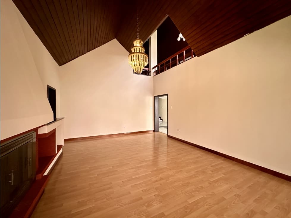 Casa ALQUILER 4 dormitorios Campo Alegre QUITO — foto 5