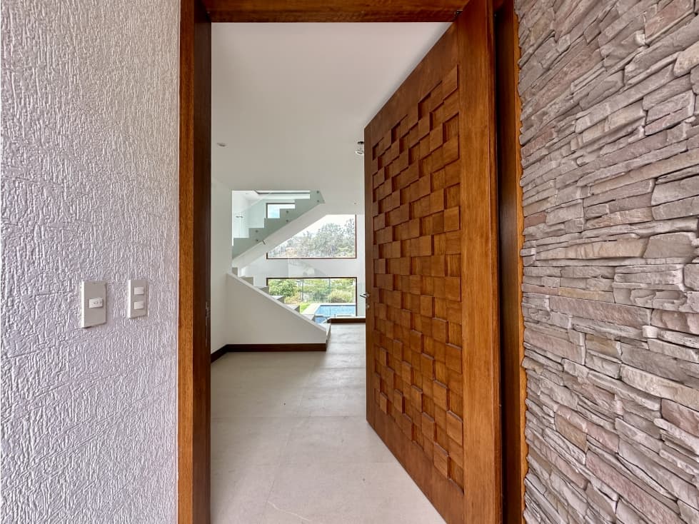 Casa VENTA Cumbayá 4 dormit estudio piscina pérgola — foto 5