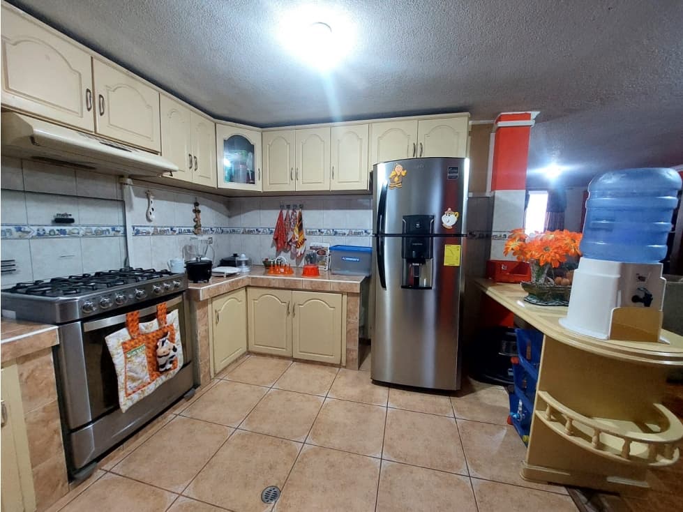 VENDO CASA DENTRO DE CONJUNTO EN CALDERON (VEB) — foto 6