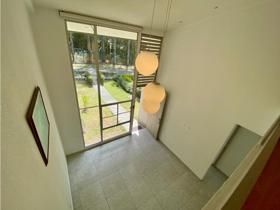 CASA EN VENTA EN CONOCOTO SECTOR LA SALLE (CB) — foto 3