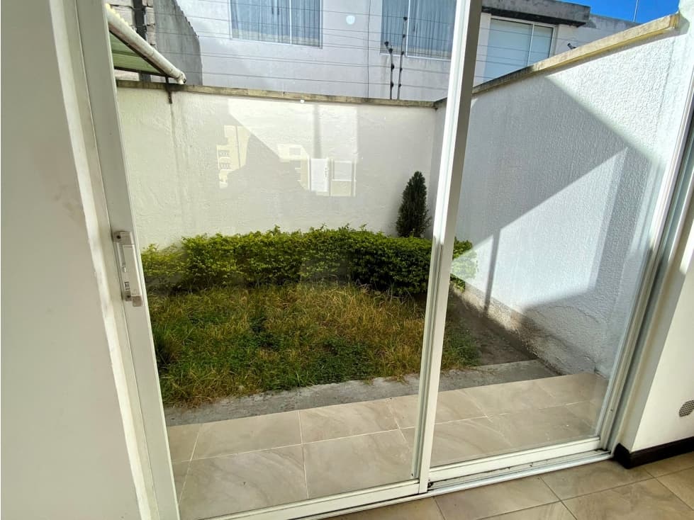 CASA EN VENTA EN MIRASIERRA (CB) — foto 4