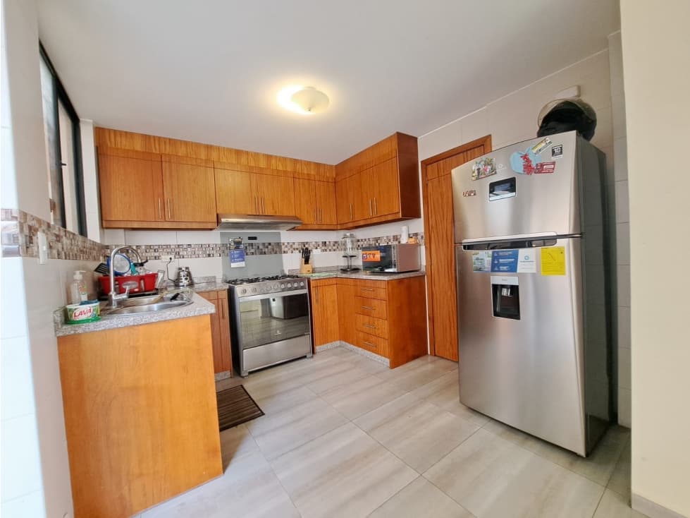Venta de amplia casa en Conocoto de 237m2 / Silper — foto 6