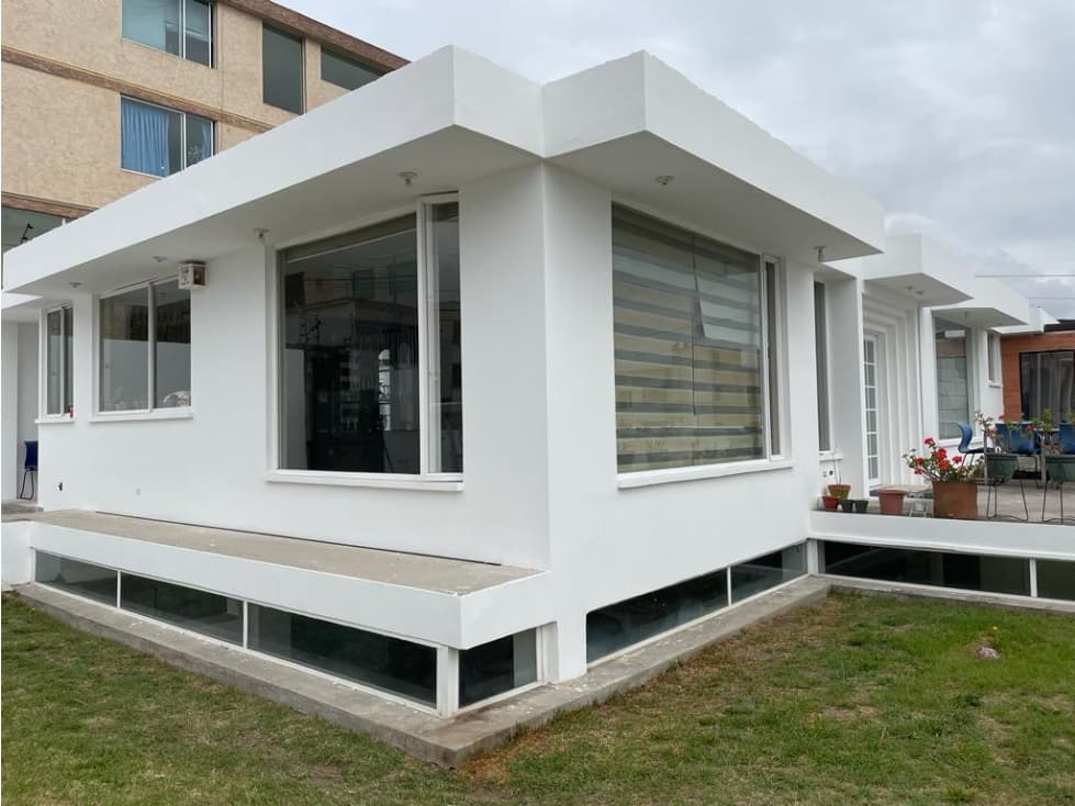 VENTA CASA ESQUINERA SECTOR MASTODONTES CARCELEN VEB — foto 2