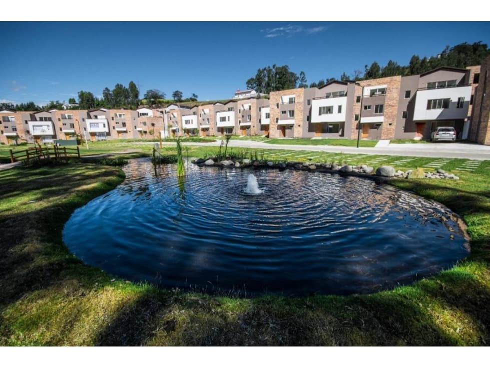 Casa Vip en Venta Valle de Los Chillos Ushimana AN — foto 1
