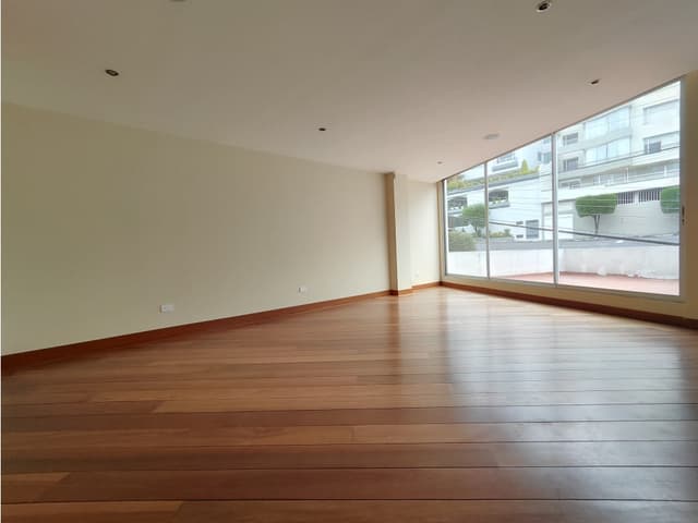 DEPARTAMENTO DE 3 HABITACIONES+ TERRAZA URB. JARDINES DEL BATAN AN