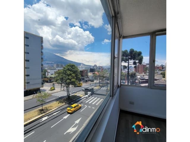 Arriendo oficina 200 m2 con Divisiones, Avenida Coruña, Plaza Artigas,