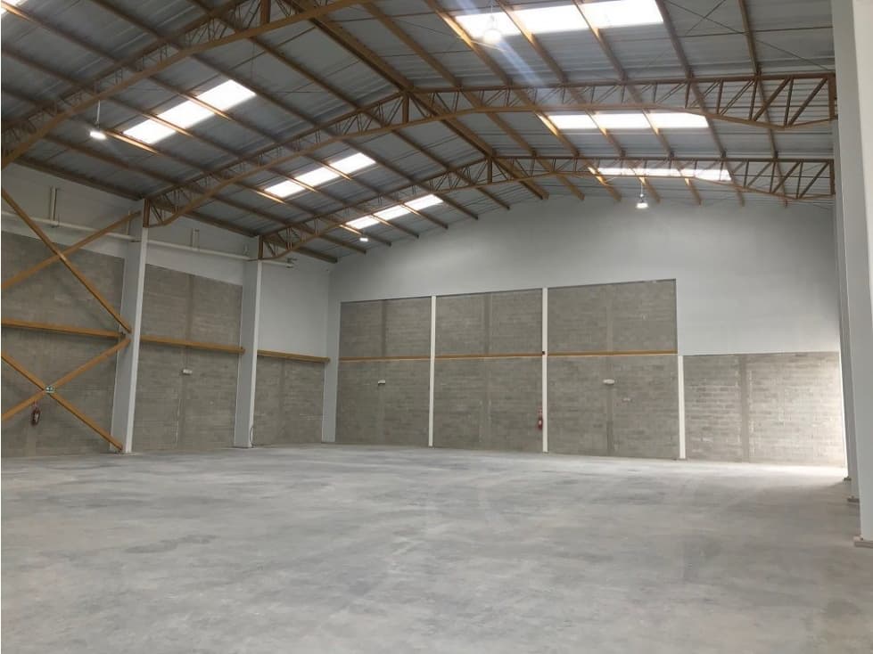 Bodega en renta en Calderón: Eficiencia Logística, Amplitud Almacenaje — foto 3