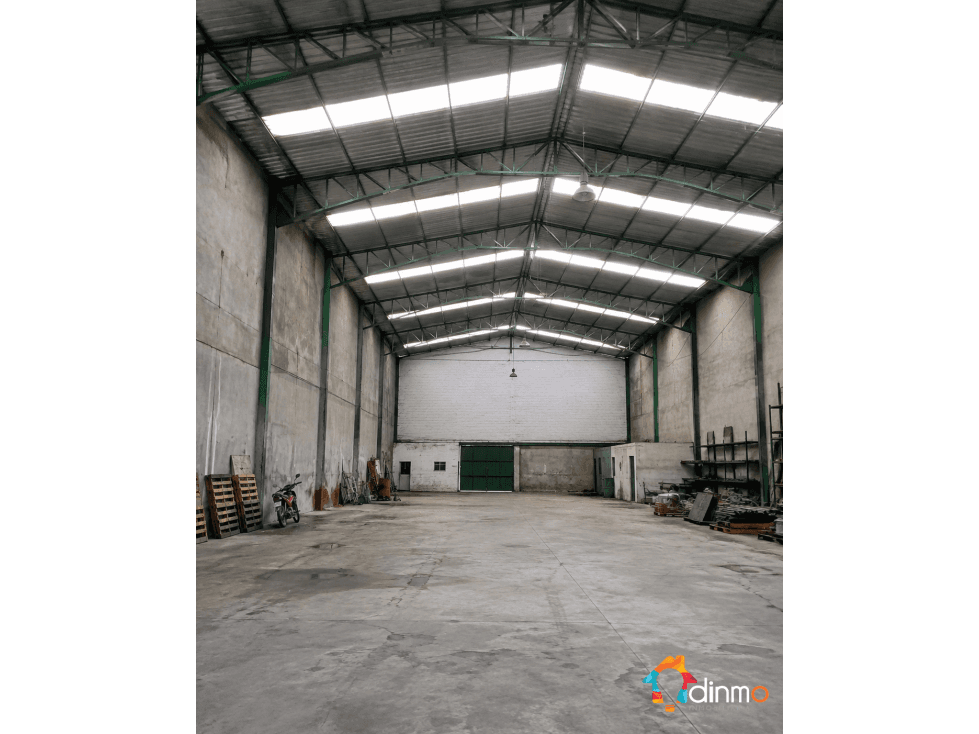 Galpón / Bodega Venta | Tumbaco | Suelo Múltiple | Av. Interoceánica — foto 3