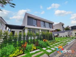 Casa a estrenar Urb. cerrada a 5 minutos del Reservorio de Cumbayá