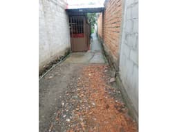 CASA RENTERA EN VENTA CON 12 MINIDEPARTAMENTOS
