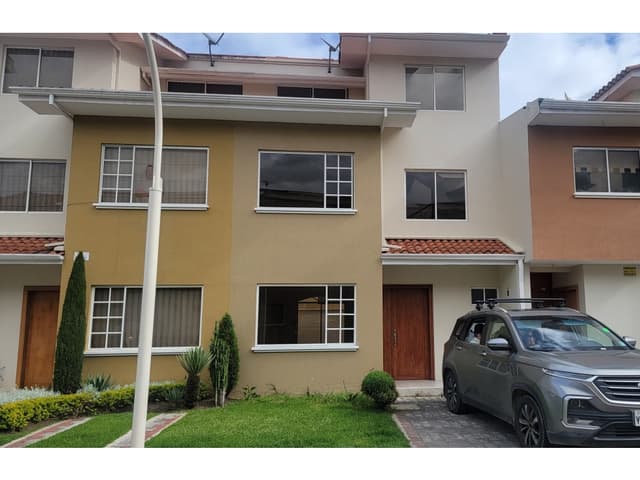 Casa en venta urbanizacion los cerezos