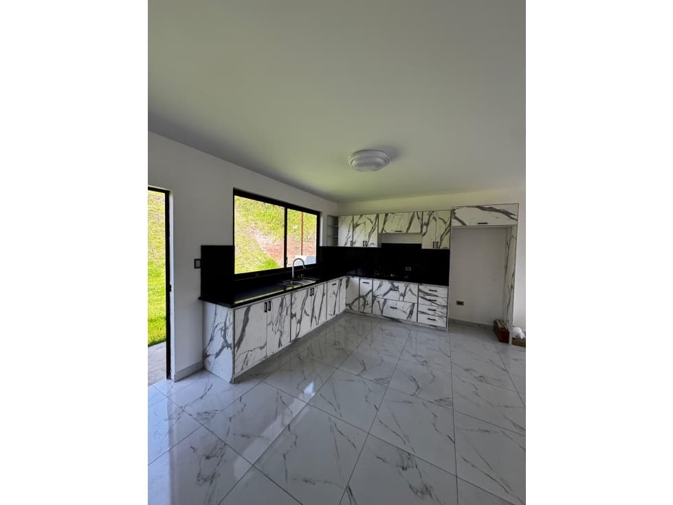 Casa Amplia en Venta con 3 Dormitorios en Planta Baja — foto 5