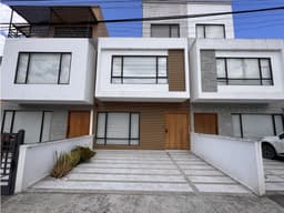 #187 Cómoda Casa En Venta, Sector Cdla. Ingenieros Civiles