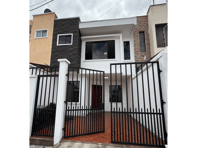 Venta de Casa Nueva, Cuenca, Sector Ciudadela de Arquitectos, 130 m2