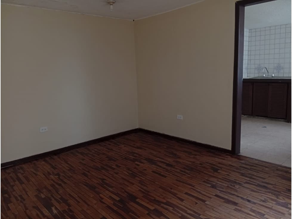 Rumipamba, Oficina en Renta, 100m2 — foto 3