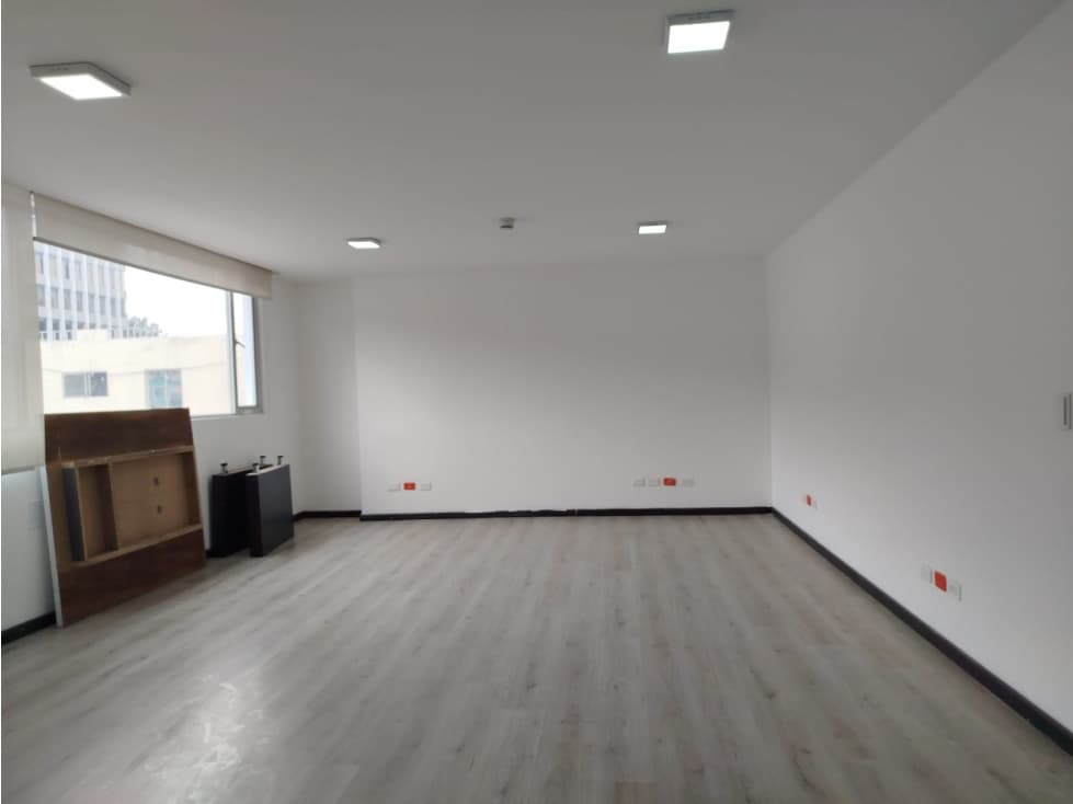 La Amazonas , Oficina en Renta, 52m2 — foto 5