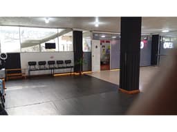 Villaflora, Local Comercial en Renta, 190m2