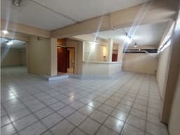Iñaquito De Oportunidad Bodega en Renta, 140m2