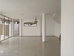 Samborondón, Hermosa Casa en Venta, 600m2