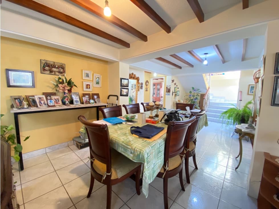 Puembo, Casa en Venta, 300m2, 4 Habitaciones — foto 6