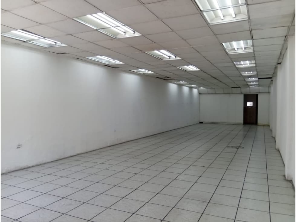 Villaflora, Local Comercial en Renta, 150m2 — foto 2