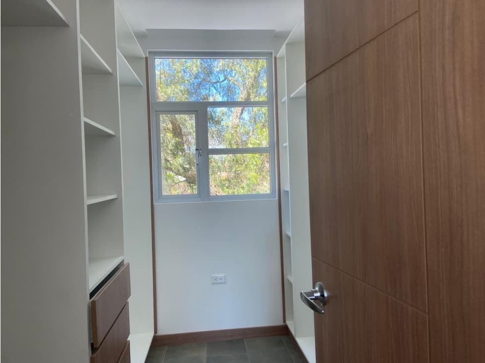 Mitad del Mundo, Hermosa Casa en Venta, 122m2 — foto 4