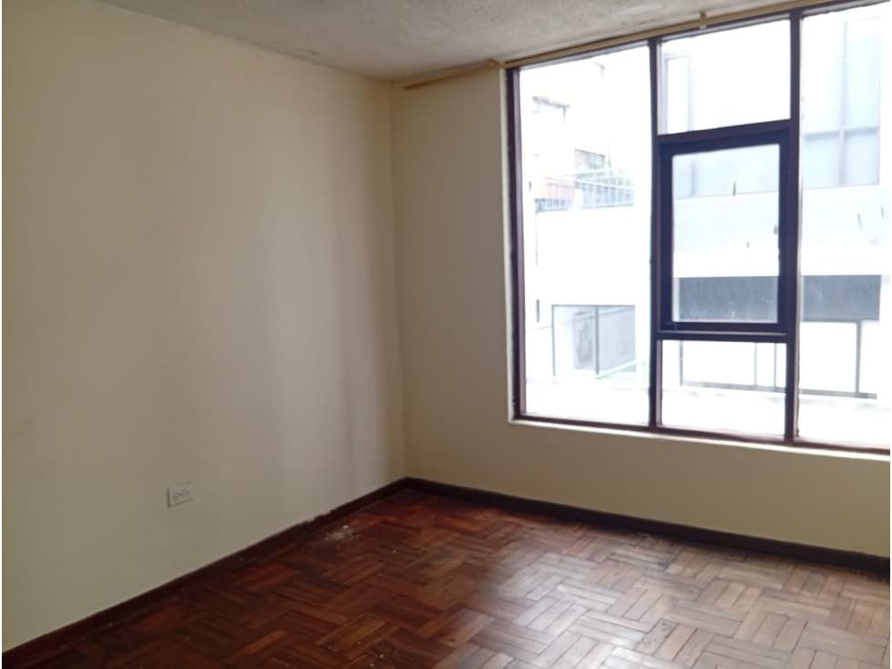 Rumipamba, Oficina en Renta, 120m2 — foto 3