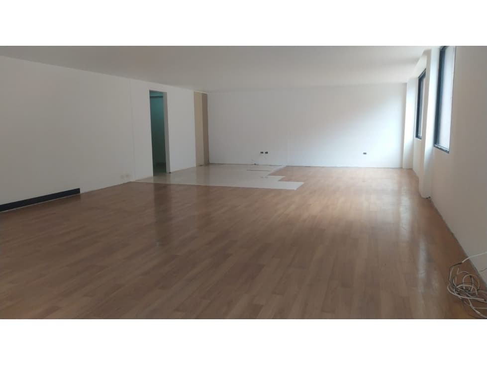 La Coruña, Local Comercial en Renta, 100m2 — foto 1
