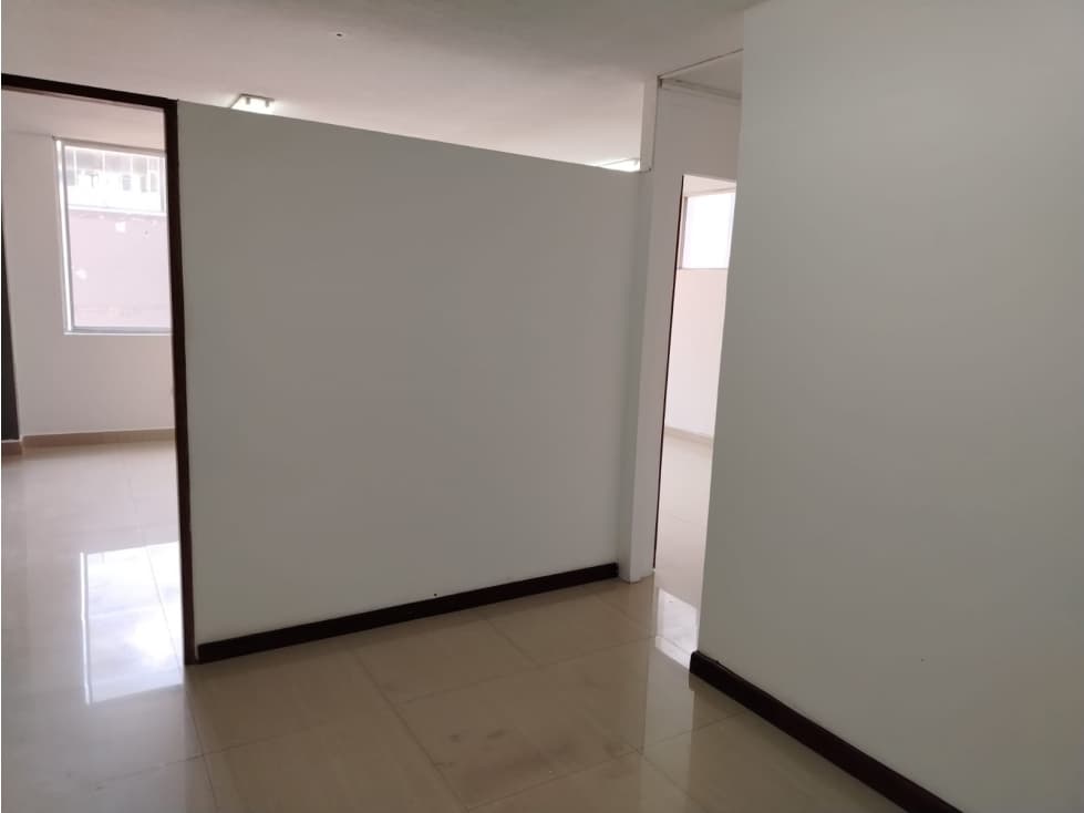 12 De Octubre, Oficina en Renta, 60m2 — foto 3