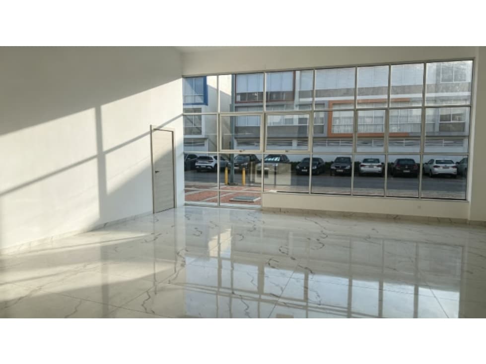 Samborondón, Hermoso Local Comercial en Renta, 336m2 — foto 1