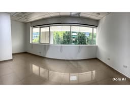 Urdenor, Parque empresarial Colón, Oficina en renta, 76M2,1 parqueo