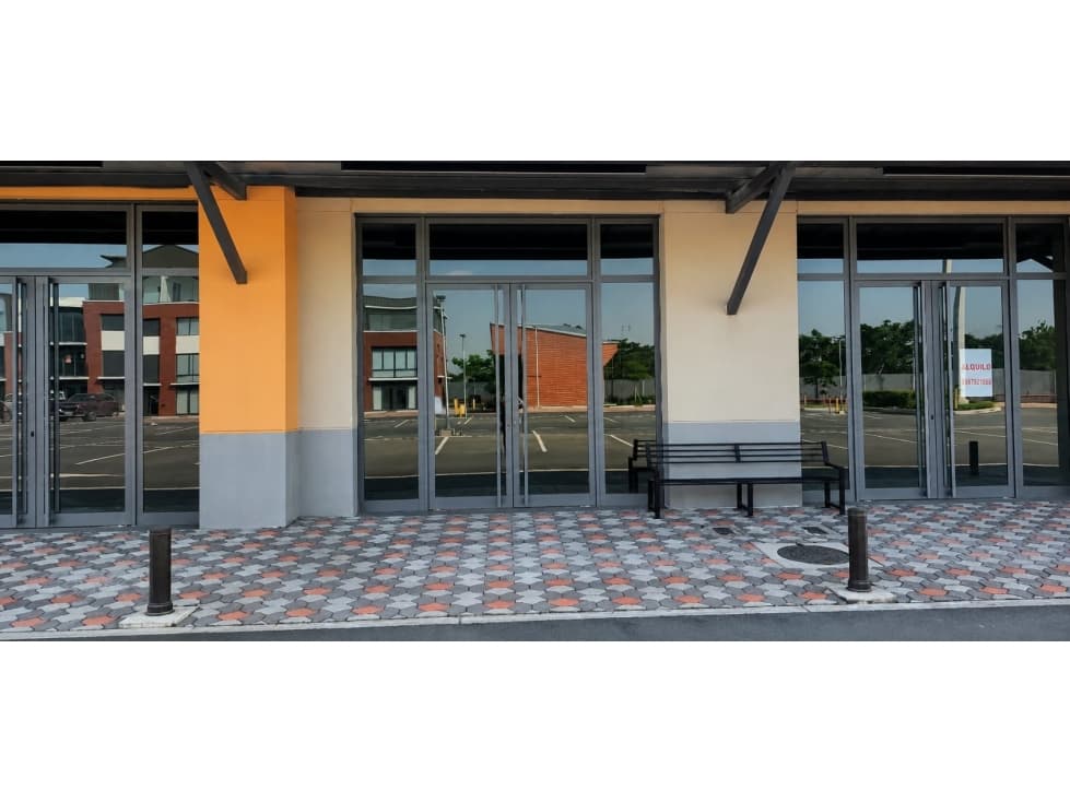 Samborondón,Km 14.5, Local en Renta 101 m² — foto 1