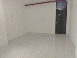 Urdesa, Local de 120m2 , dos ambientes 3 baños